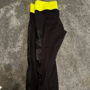 Lulu Lemon cropped leggings